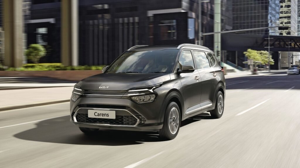 Kia Carens 2025: Make Every Journey Special with Style and Safety 3 Kia Carens