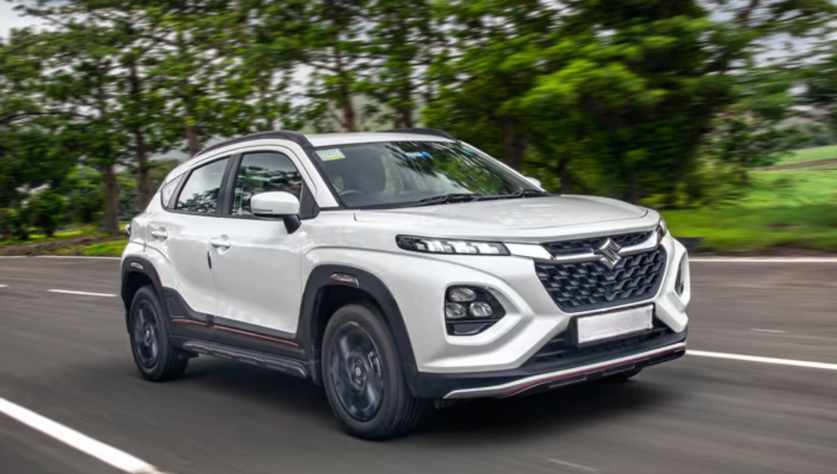 Maruti FRONX 2025: Smart Tech, Big Space, Bold Style in One Ride 1 Maruti FRONX