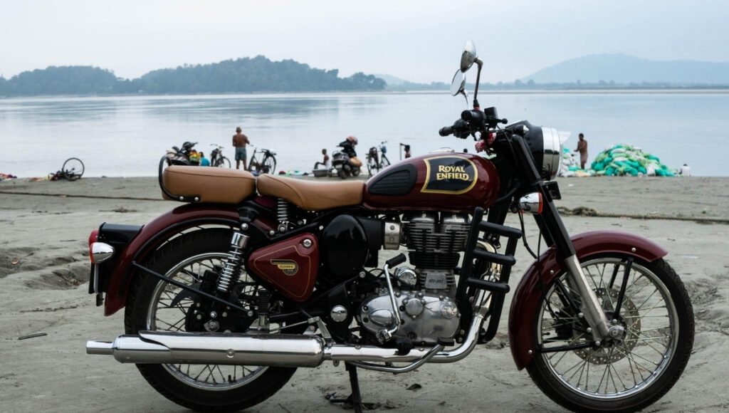 Royal Enfield Classic 350: The Perfect Blend of Heritage, Technology, and Performance 2 Royal Enfield Classic 350