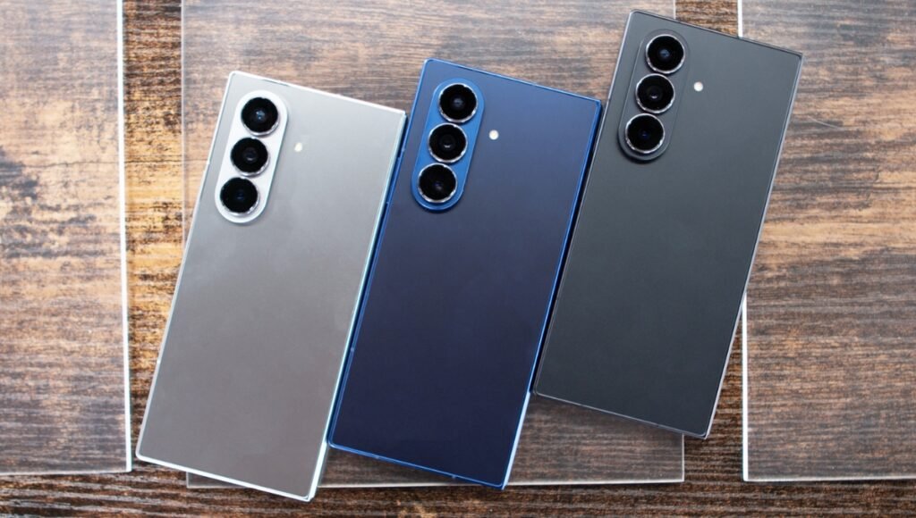 Samsung Galaxy Z Fold7 5G: The Magic of Foldable Tech in Your Hands 2 Samsung Galaxy Z Fold7 5G
