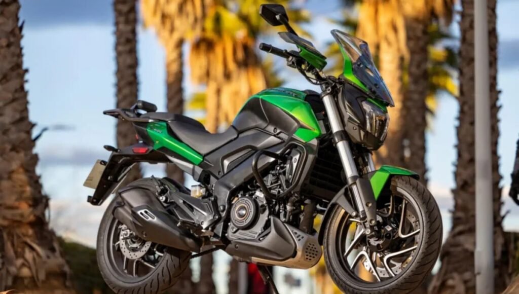 Bajaj Dominar 400: A Perfect Storm of Style, Strength, Smoothness 2 Bajaj Dominar 400