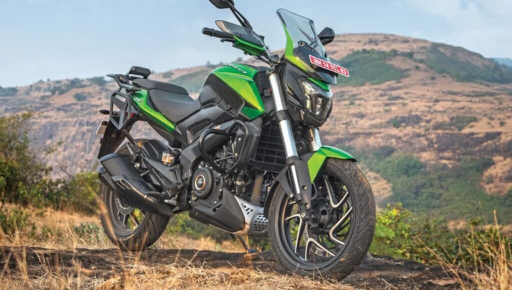 Bajaj Dominar 400: A Perfect Storm of Style, Strength, Smoothness 3 Bajaj Dominar 400