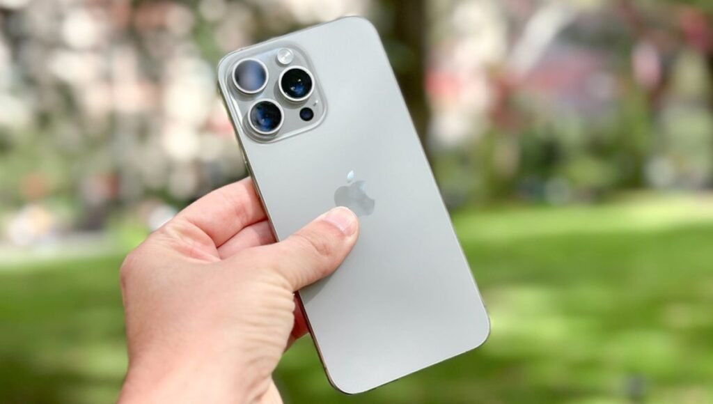 iPhone 16 Pro: When Technology Gets Not Just Smart, But Super Emotional 2 iPhone 16 Pro