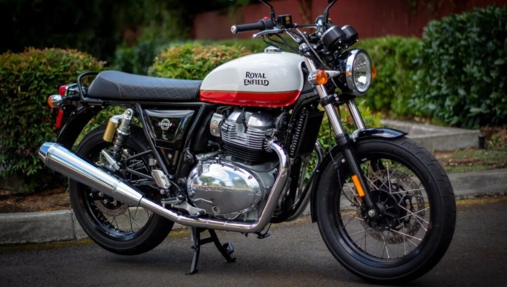 Royal Enfield Interceptor 650: Where Retro Style Meets Riding Thrill 3 Royal Enfield Interceptor 650