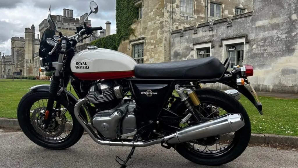 Royal Enfield Interceptor 650: Where Retro Style Meets Riding Thrill 2 Royal Enfield Interceptor 650