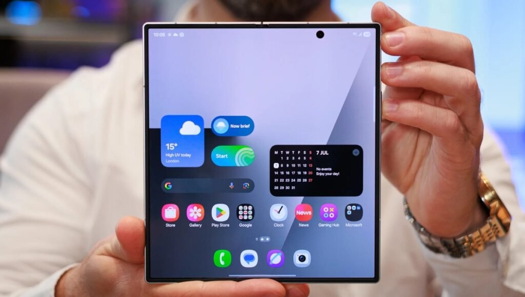 Samsung Galaxy Z Fold7 5G: When Cutting-Edge Tech Becomes Your Style Statement 2 Samsung Galaxy Z Fold7 5G