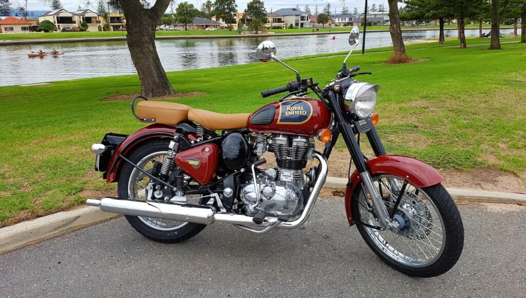 Royal Enfield Classic 350: A Royal Ride That Rules Your Heart 3 Royal Enfield Classic 350
