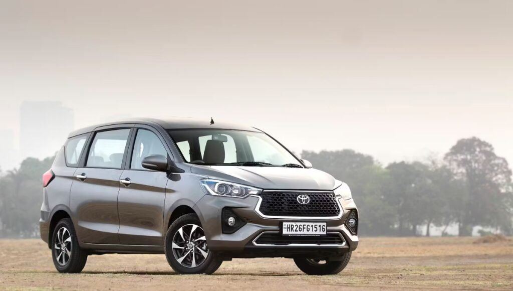 Toyota Rumion 2025: Stylish. Spacious. Simply Unmissable 2 Toyota Rumion