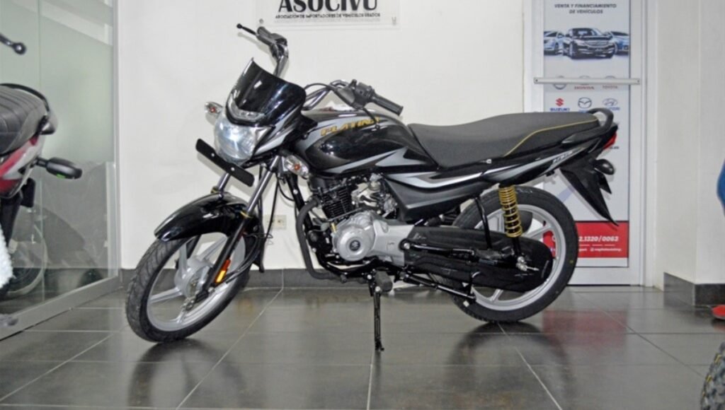 Bajaj Platina 100 2025: Built for Comfort, Priced for Everyone 3 Bajaj Platina 100