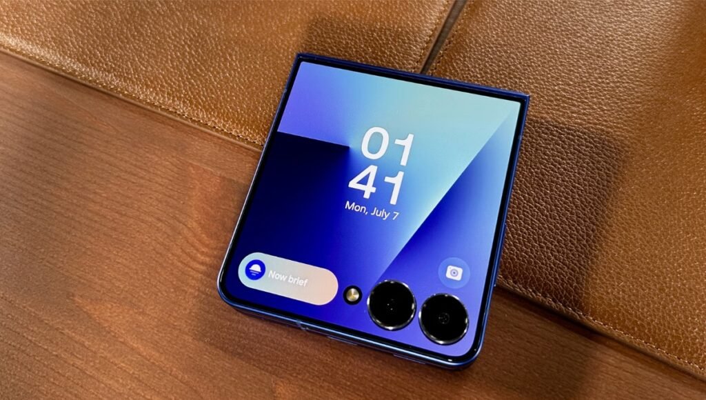 Samsung Galaxy Z Flip 7 Launched: When Style, Innovation AI Come Together in a Perfect Foldable Package 3 Samsung Galaxy Z Flip 7