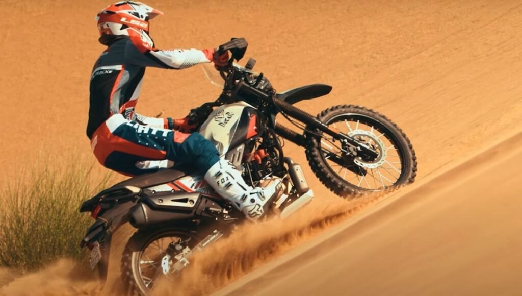 Hero Xpulse 200 4V Pro Dakar Edition: A New Blend of Adventure and Power 3 Hero Xpulse 200 4V Pro Dakar Edition