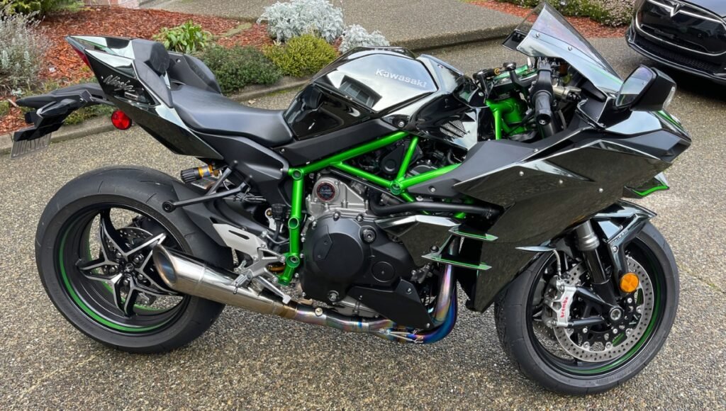 Kawasaki Ninja H2: The Untold Truth of India’s Fastest and Fiercest Bike 3 Kawasaki Ninja H2