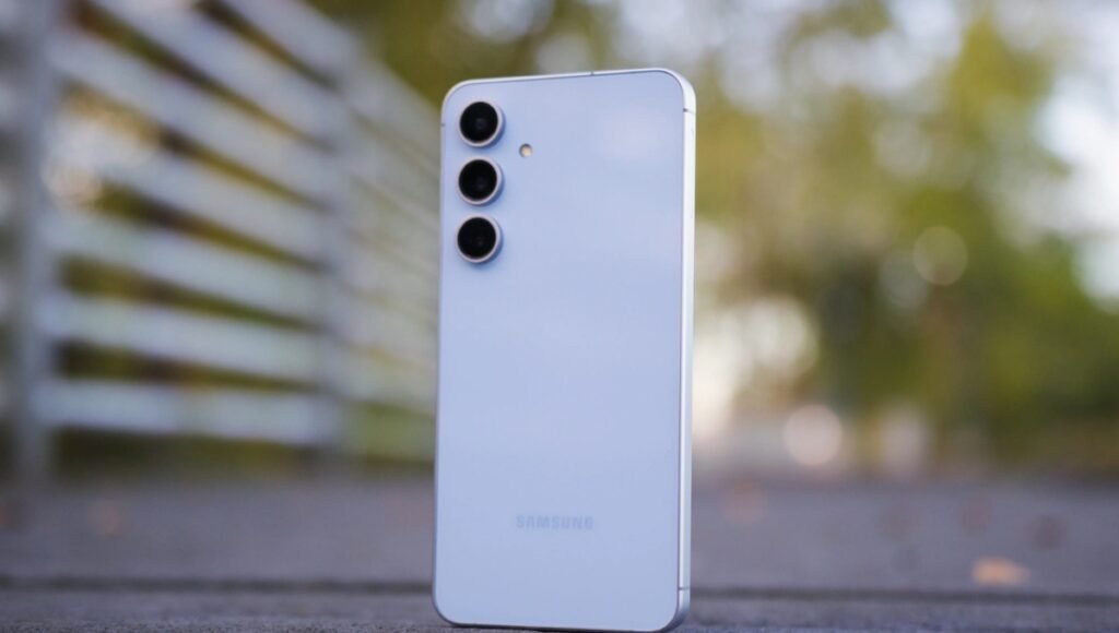 Samsung Galaxy S25 FE Launch: First Look and Colors Revealed, Expected Features and Price 2 Samsung Galaxy S25 FE
