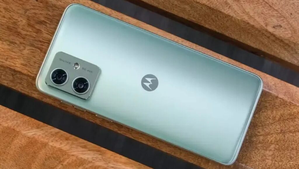 Motorola G64 5G and Realme Narzo 70 Pro 5G: The Ultimate Battery, Features Battle 2 Motorola G64 5G and Realme Narzo 70 Pro 5G