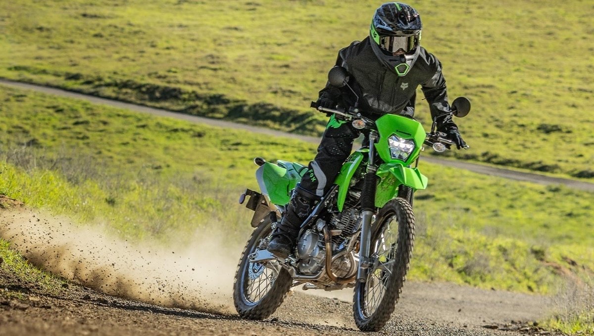 Kawasaki KLX230 Price Cut Leaves Competitors in the Dust – Here’s Why! 3 Kawasaki KLX230 Price Cut