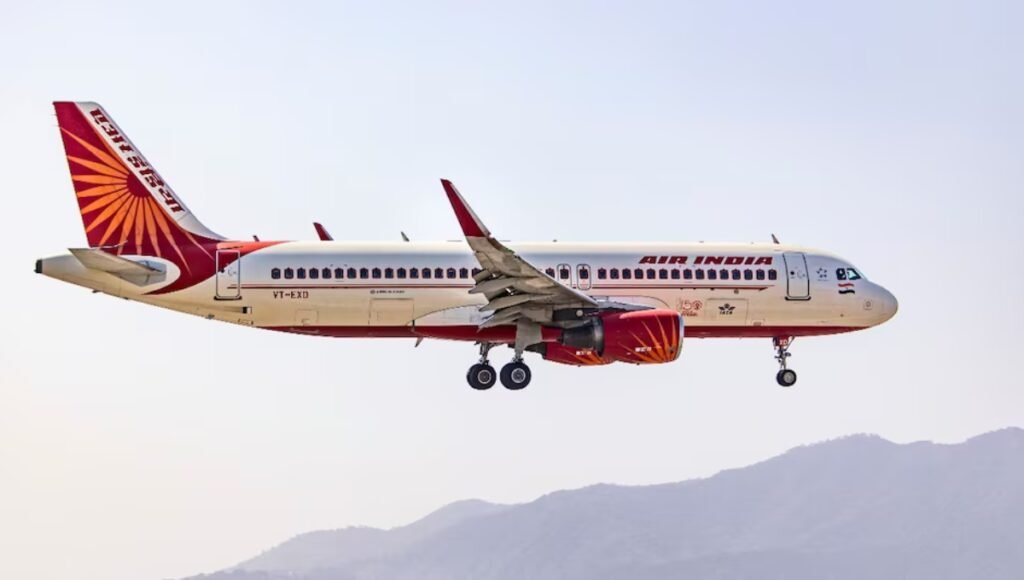 Air India Flight Scare: Indore-Bound Aircraft Returns to Delhi After Engine Fire Alert, Passengers Panic 2 Air India Flight Scare