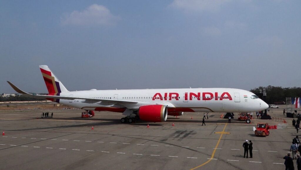 Air India Flight Scare: Indore-Bound Aircraft Returns to Delhi After Engine Fire Alert, Passengers Panic 3 Air India Flight Scare