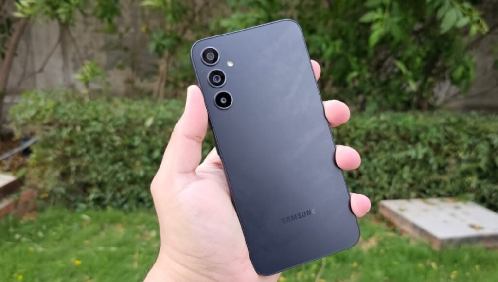 Samsung Galaxy A54 5G Now Cheaper Than Ever: Big Billion Days Brings 33% Discount 2 Samsung Galaxy A54 5G