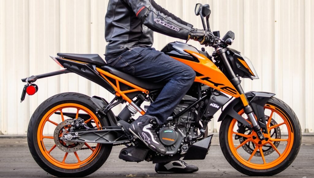 KTM Duke 200 2025 Review: Power, Style, Performance Packed in One Ride 2 KTM Duke 200 2025