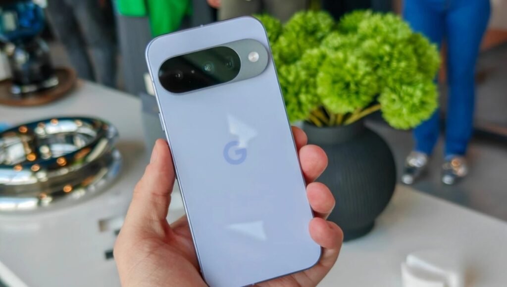 Google Pixel 10: The Compact Flagship Redefining Premium Smartphones 3 Google Pixel 10