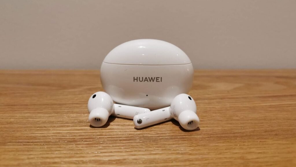 Huawei FreeBuds 7i Launch: Premium Features at a Budget Price 3 Huawei FreeBuds 7i Launch